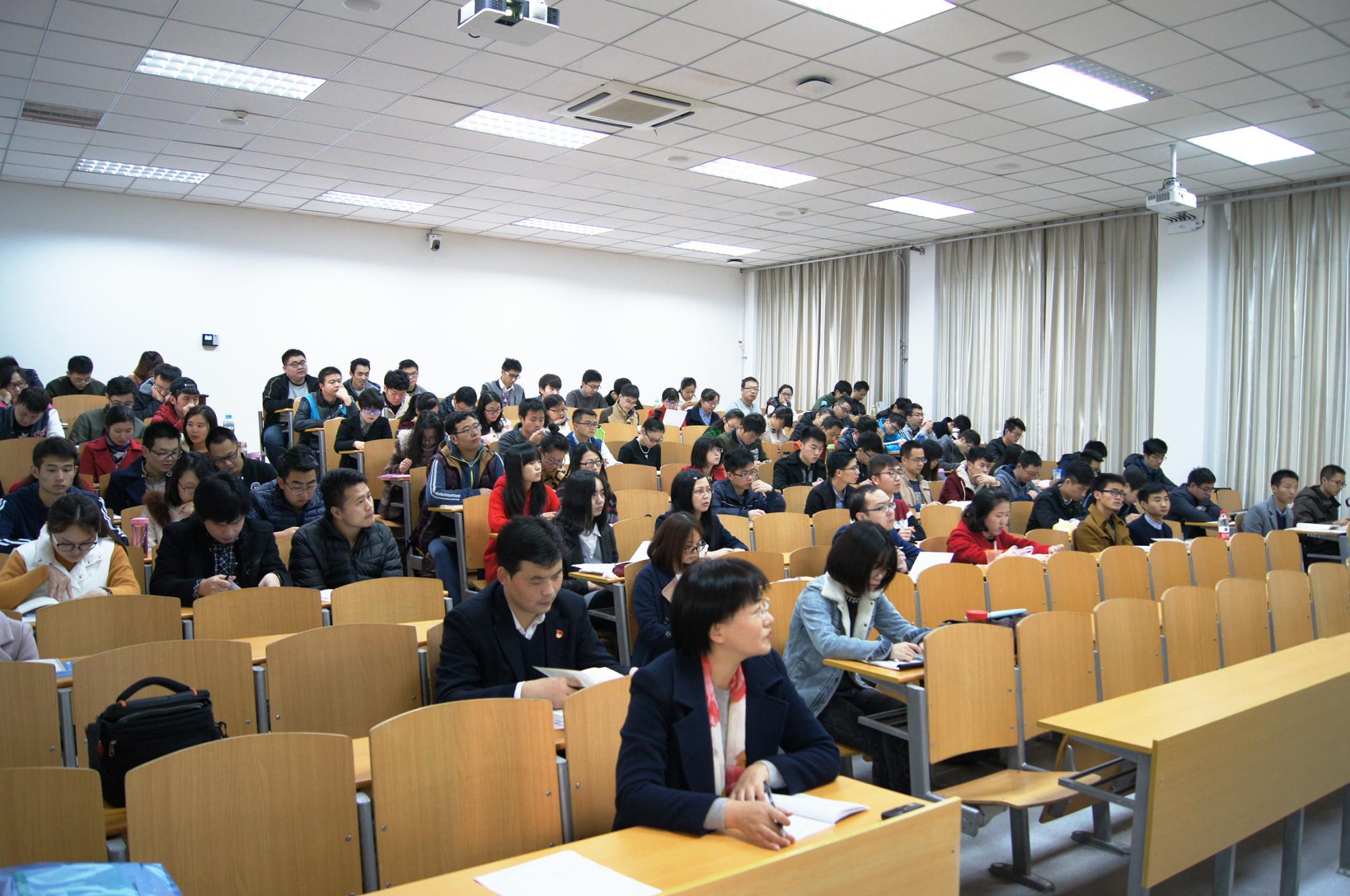 西安交大举办兴庆校区2016年新任研究生党支部书记培训班